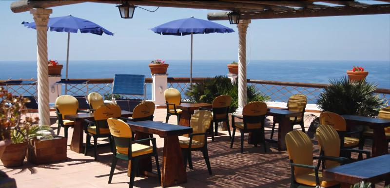 Hotel Punto Azzurro Forio di Ischia Екстериор снимка