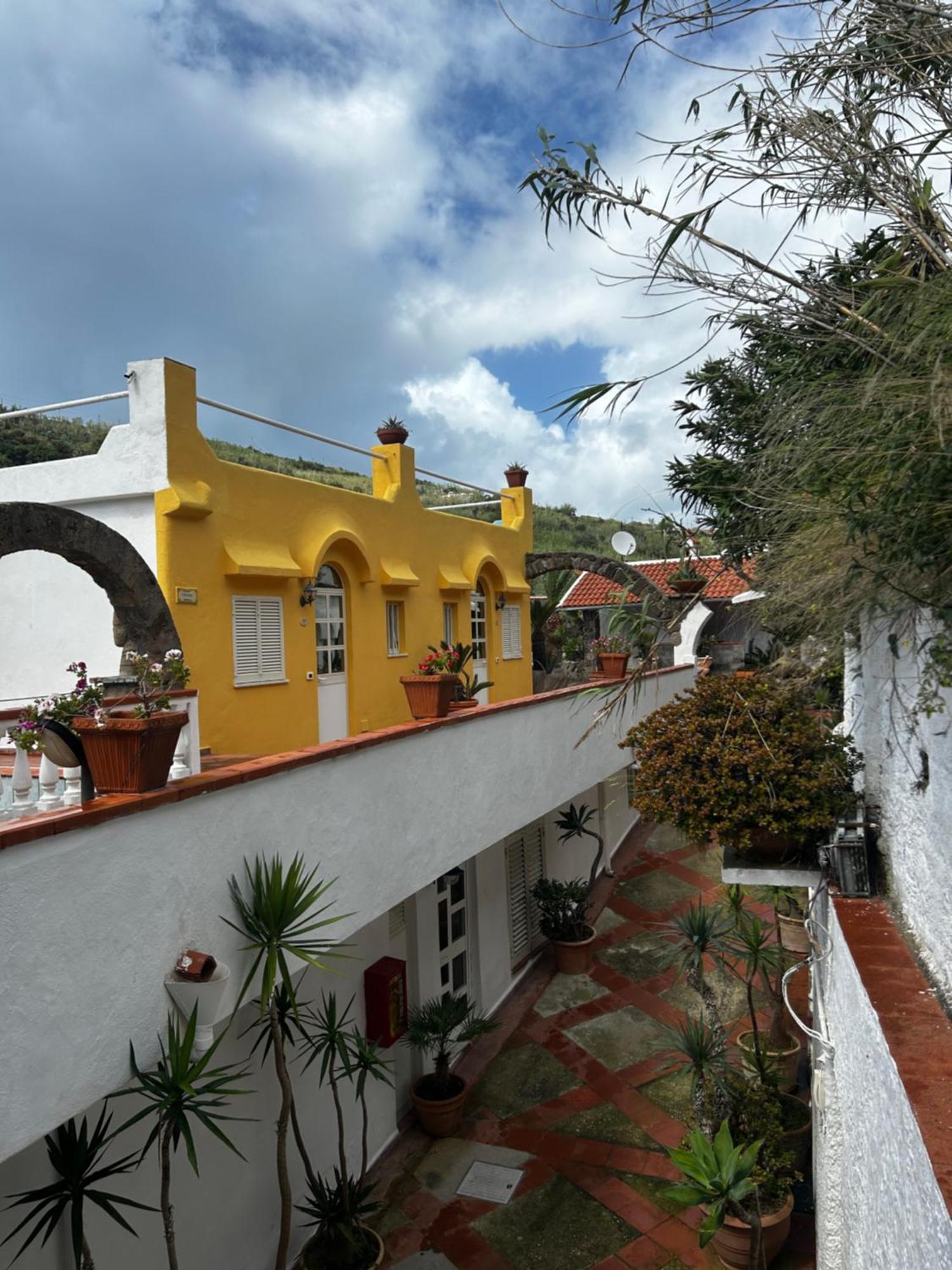 Hotel Punto Azzurro Forio di Ischia Екстериор снимка