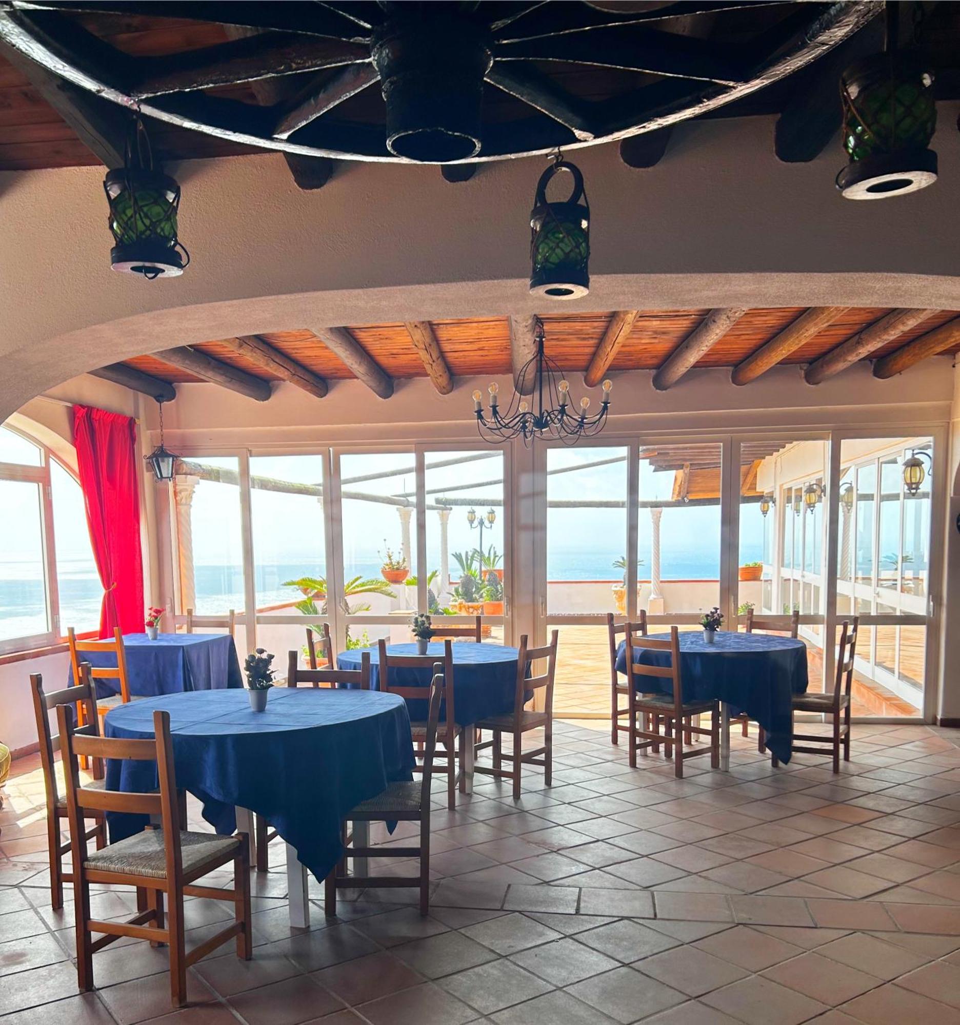 Hotel Punto Azzurro Forio di Ischia Екстериор снимка