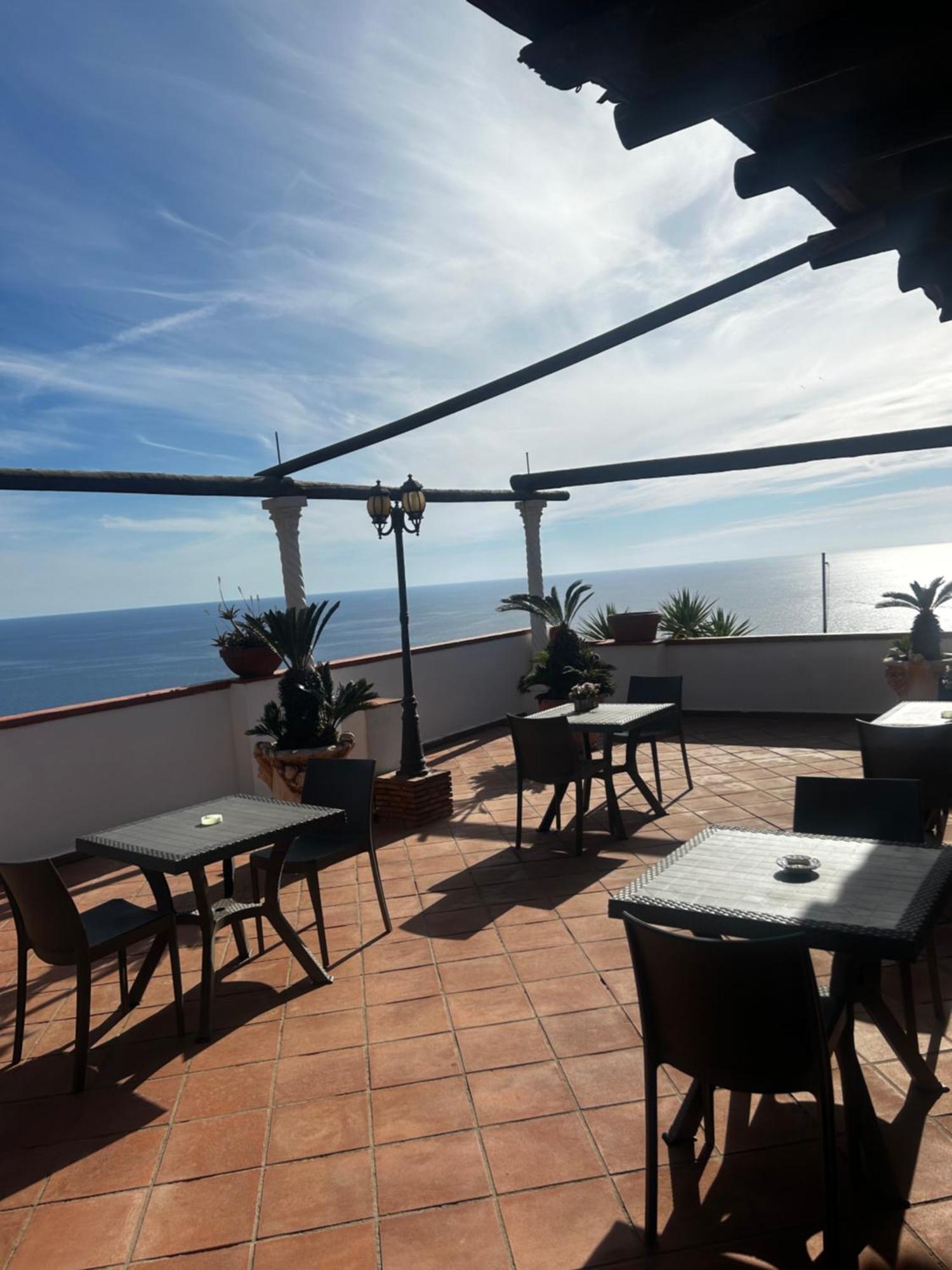 Hotel Punto Azzurro Forio di Ischia Екстериор снимка