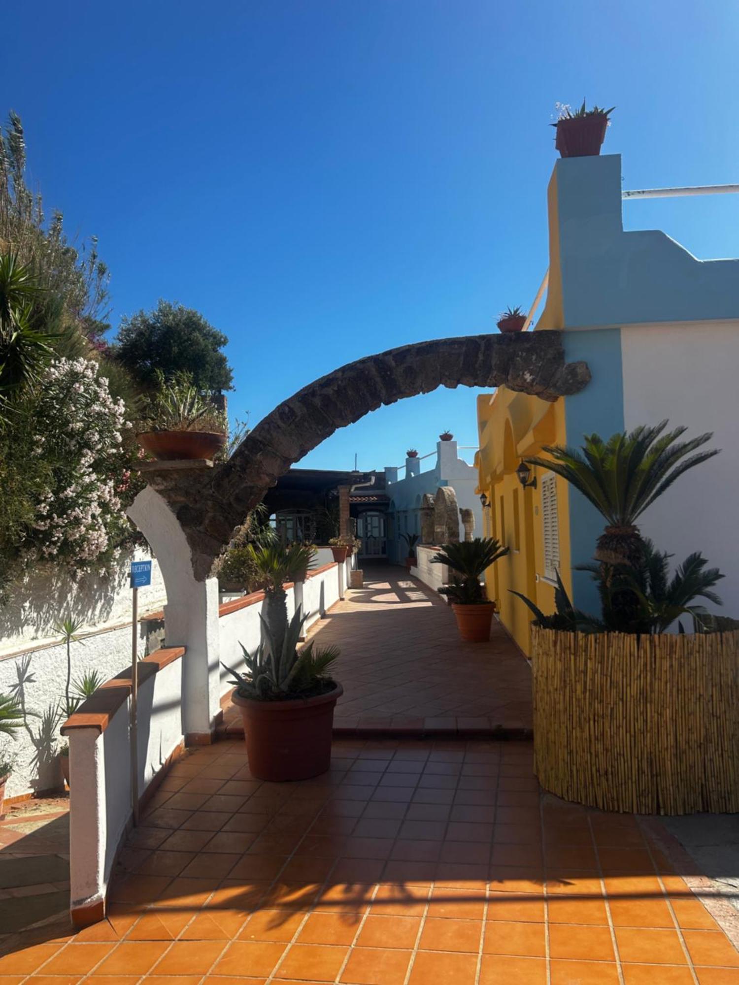 Hotel Punto Azzurro Forio di Ischia Екстериор снимка